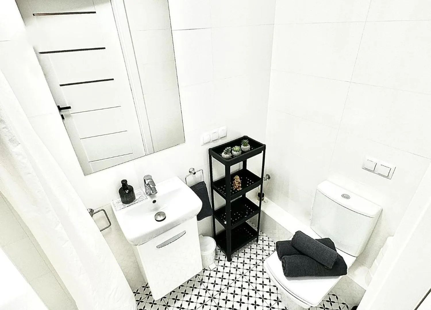 Apartment Cozy Studio At Park Near City-Center +Netflix +Wifi Warsaw Poland